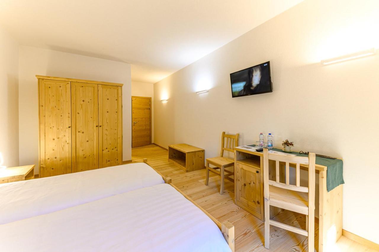 פוסקיאבו Hotel Centrale, Typically Swiss מראה חיצוני תמונה