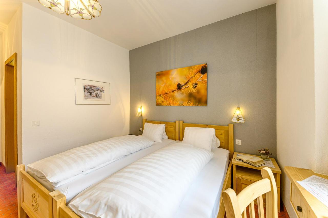 פוסקיאבו Hotel Centrale, Typically Swiss מראה חיצוני תמונה