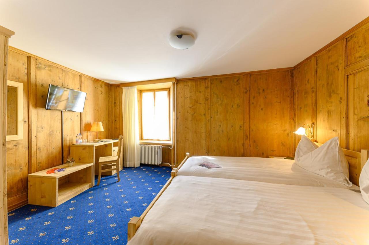 פוסקיאבו Hotel Centrale, Typically Swiss מראה חיצוני תמונה