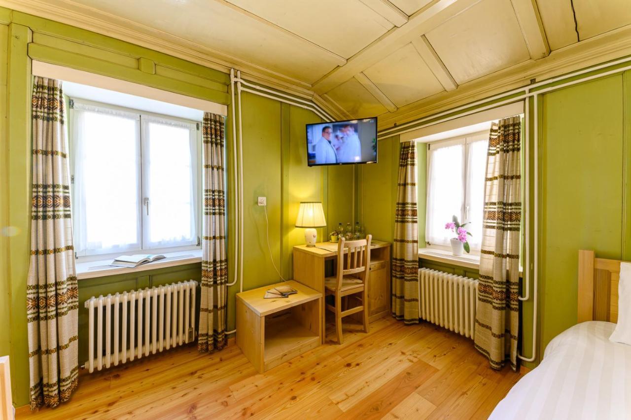 פוסקיאבו Hotel Centrale, Typically Swiss מראה חיצוני תמונה