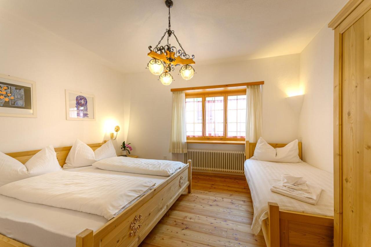 פוסקיאבו Hotel Centrale, Typically Swiss מראה חיצוני תמונה
