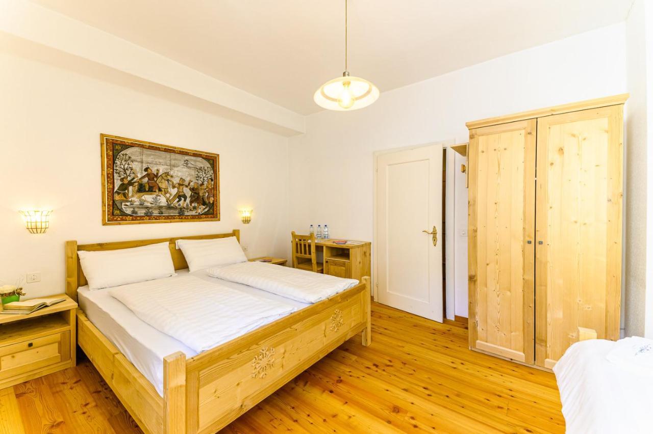 פוסקיאבו Hotel Centrale, Typically Swiss מראה חיצוני תמונה