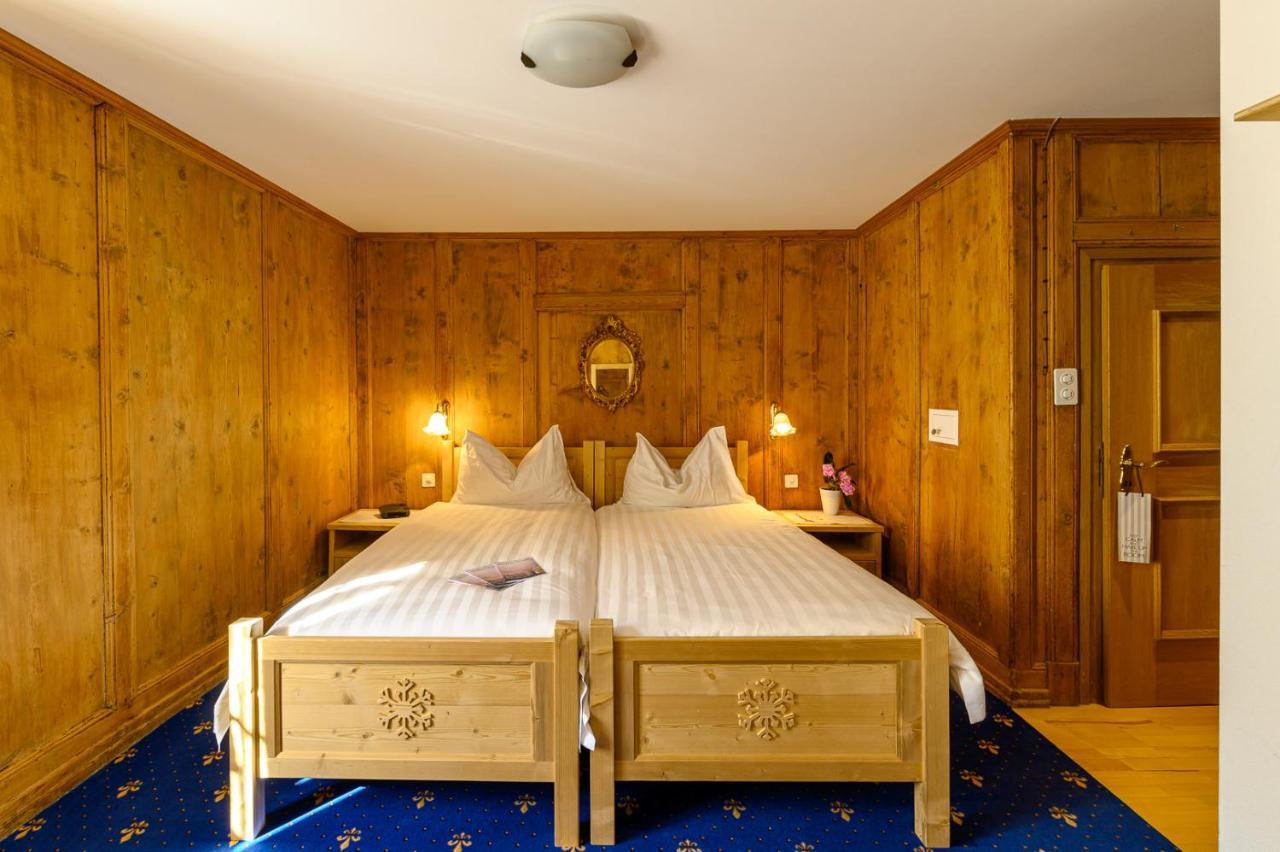 פוסקיאבו Hotel Centrale, Typically Swiss מראה חיצוני תמונה